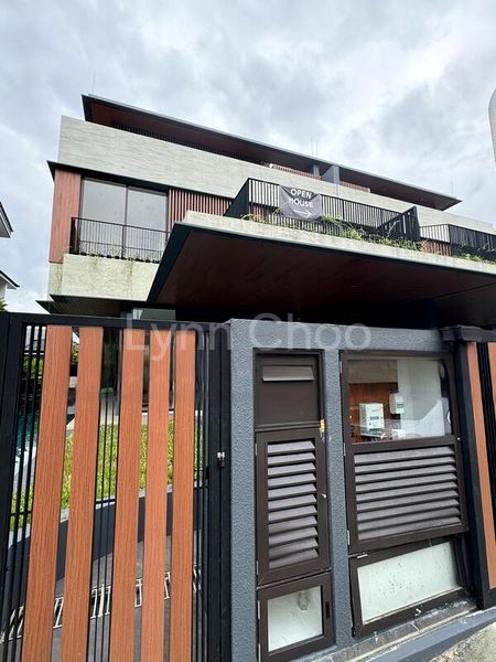 6 Bed Bungalow (Landed) for Sale in  Oak Villas - Image 9